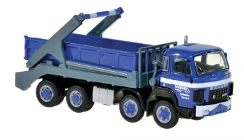 D330B F8x4 camion benne 