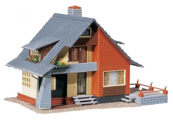 Maison avec balcon - 131225