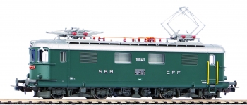 Re 4/4 I No 10040 verte 