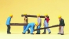 Personnages portant des voies
