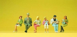 Personnages assis