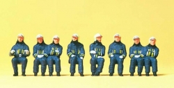 Pompiers assis