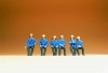 Pompiers assis