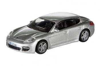 Panamera chromée - 452596900